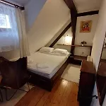 Nina Pensión 3*