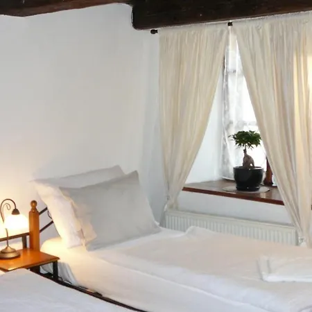 Nina Πανσιόν Český Krumlov